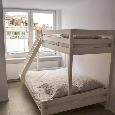 Ter Streep 3*