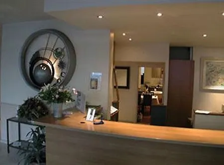 Ter Streep 3*